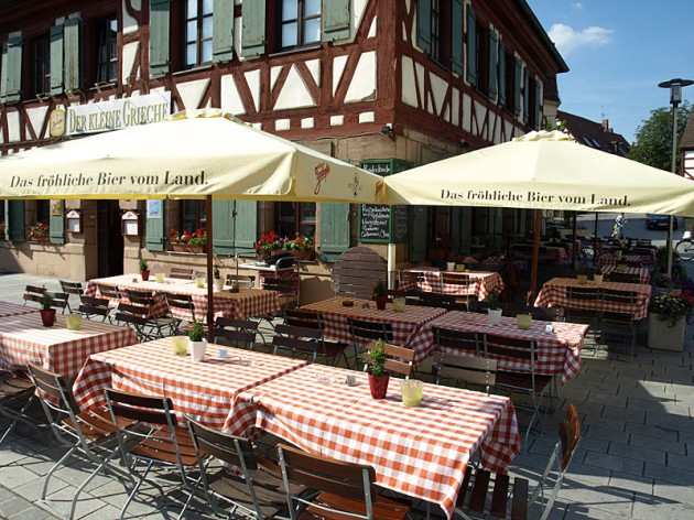 Der kleine Grieche: Sonnige Terrasse