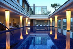 Blue Spa Pool Hotel Bayerischer Hof München