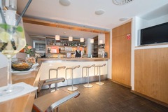 BarLounge
