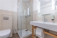 Bathroom Comfort Single room