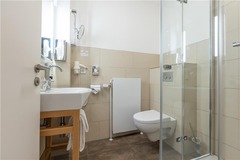 Bathroom Standard Single room