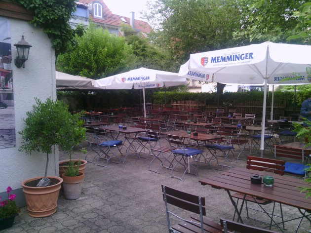 Restaurant Arkadia: Gerne bedienen wir Sie in unserem Biergarten