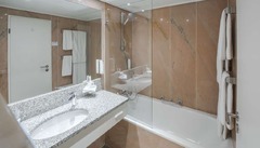 Guest room bath