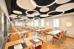Meeting & Event Room Baroque Room (Meeting Setup Classroom)