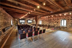 Meeting & Event Room Tithe Barn (Meeting Setup Theatre Style)