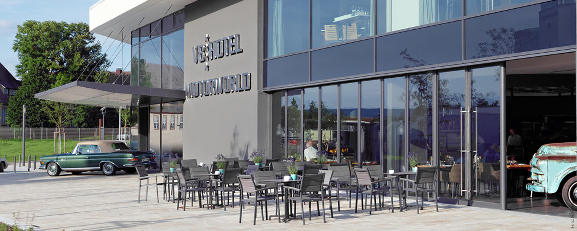 Das V8 HOTEL mit Restaurant & Café-Bar, Veranstaltungs- und Tagungsräumen in Böblingen - Flugfeld