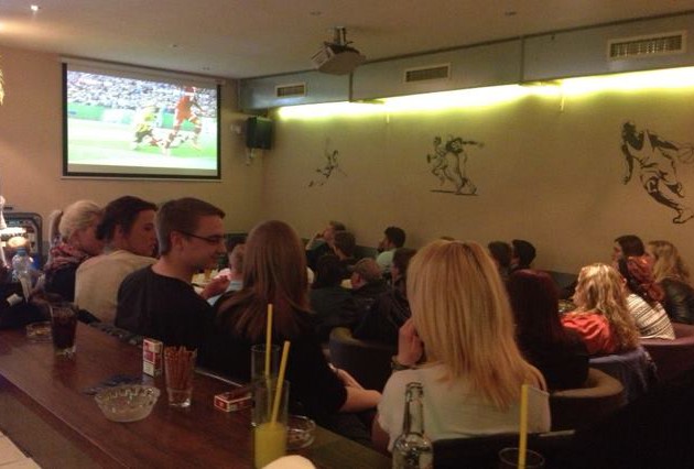 B14 Sportsbar: