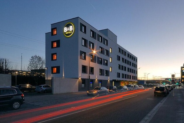 B&B HOTEL Böblingen