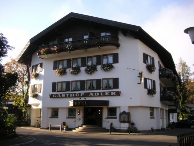 Hotel Gasthof Adler: Unser Hotel liegt im Herzen von Oberstdorf.
