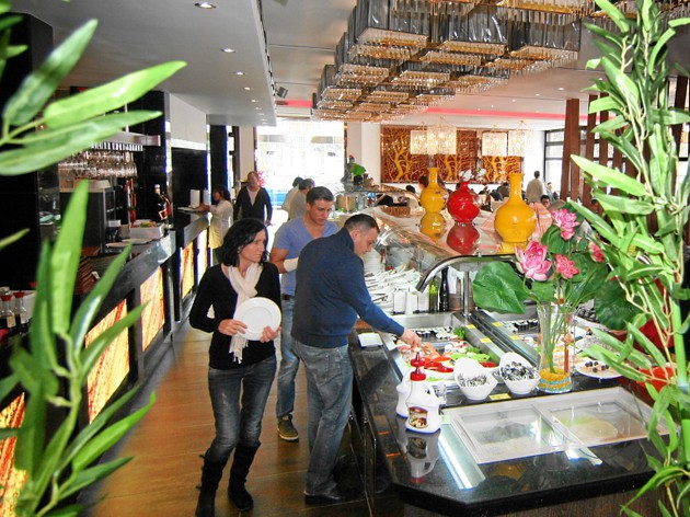 Restaurant GINZA: All you can eat...