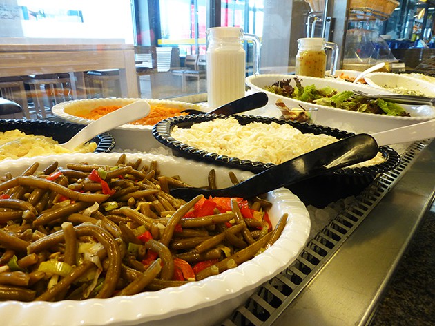 Centeria Restaurant Laufenburg: Unsere Salatbar - lecker und frisch