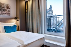 Hotel Motel One Dresden-Palaisplatz - Balcony