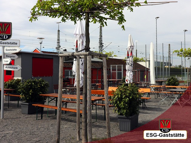 ESG - KornwEstheimer Sport Gaststätte: Die Sonnenstrahlen genießen
