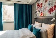 Hotel Motel One Berlin-Mitte - Room