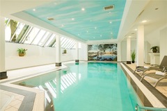 Pool - indoor