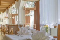 a la carte restaurant