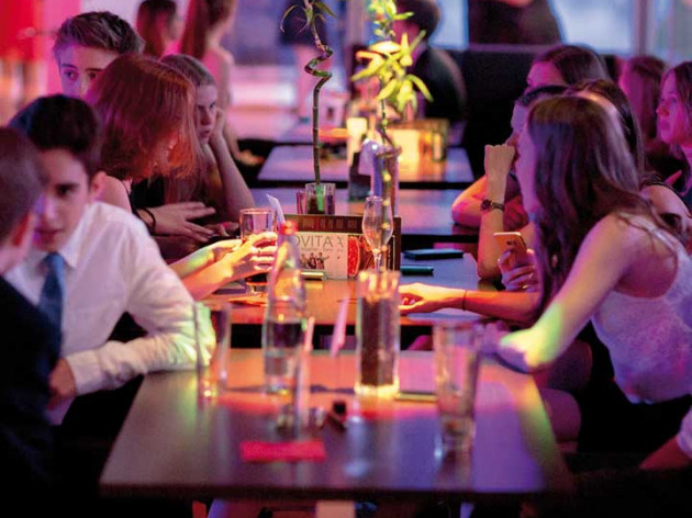 piet Tanz- & Veranstaltungs-GmbH: Bar-Club-Lounge mit Bar-Theke