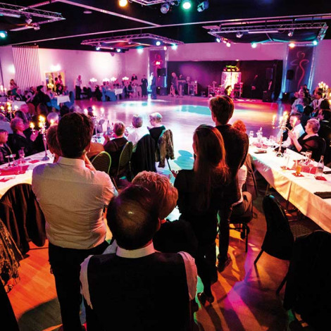Raum Festsaal Location für die Verlobung