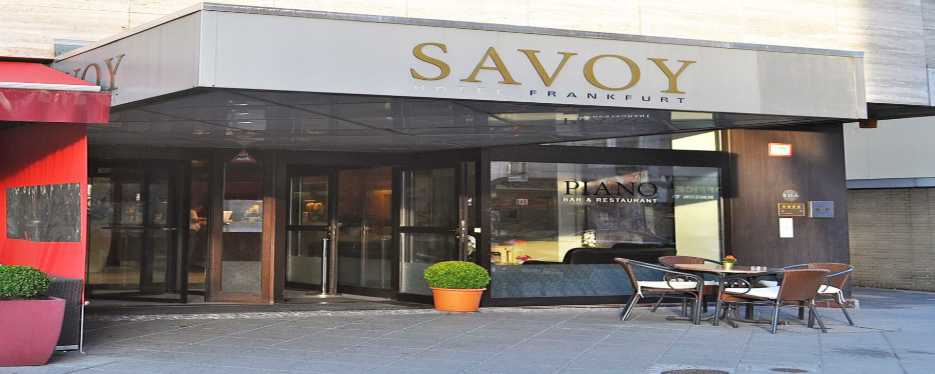 Herzlich Willkommen im First Class SAVOY Hotel Frankfurt am Main