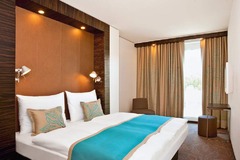Hotel Motel One Frankfurt-Messe - Room