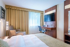 Executive Kingsize Bed