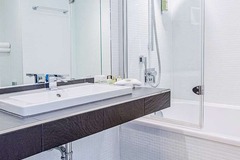 Bathroom Executive Room