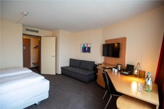 Business Plus room