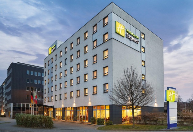Holiday Inn Express Dusseldorf - City North, an IH: Holiday Inn Express Dusseldorf - City North, an IHG Hotel