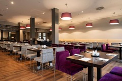 Breakfast Room & Restaurant