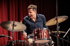 BLOSSOM – das Quintett um Saxofonist Christoph Grab – präsentiert modernen No-Nonsense-Jazz mit markanter Handschrift.