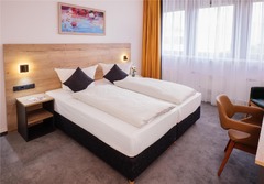 King Size Deluxe room