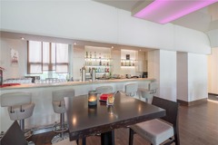 BarLounge