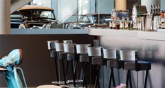 V8 Bar