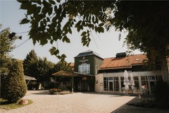 Exterior view entrance