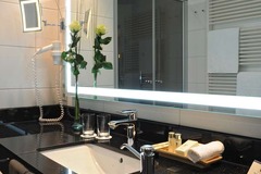 Bathroom Deluxe Room