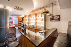 BarLounge
