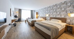 Standard twin room