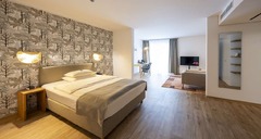 iO room