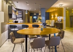 Lobby-Bar