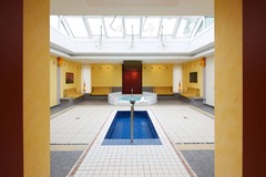 Pool - indoor