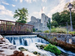 Local attraction