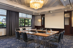 Salon Loewenburg
