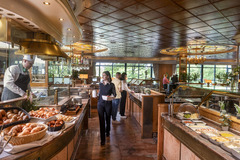 Restaurant "Rôtisserie" im Maritim Hotel Hannover – Reichhaltiges Frühstücksbuffet