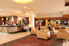 Lobby im Maritim Strandhotel Travemünde