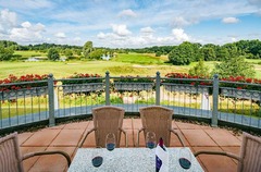 Castanea Suite balcony