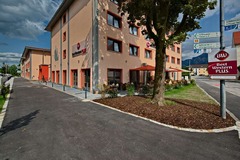 Restaurant Terrace