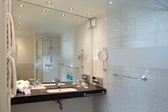 bathroom singleroom