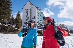 skiing