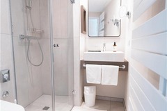 Bathroom Standard double room