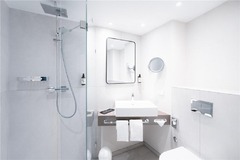 Bathroom Standard double room